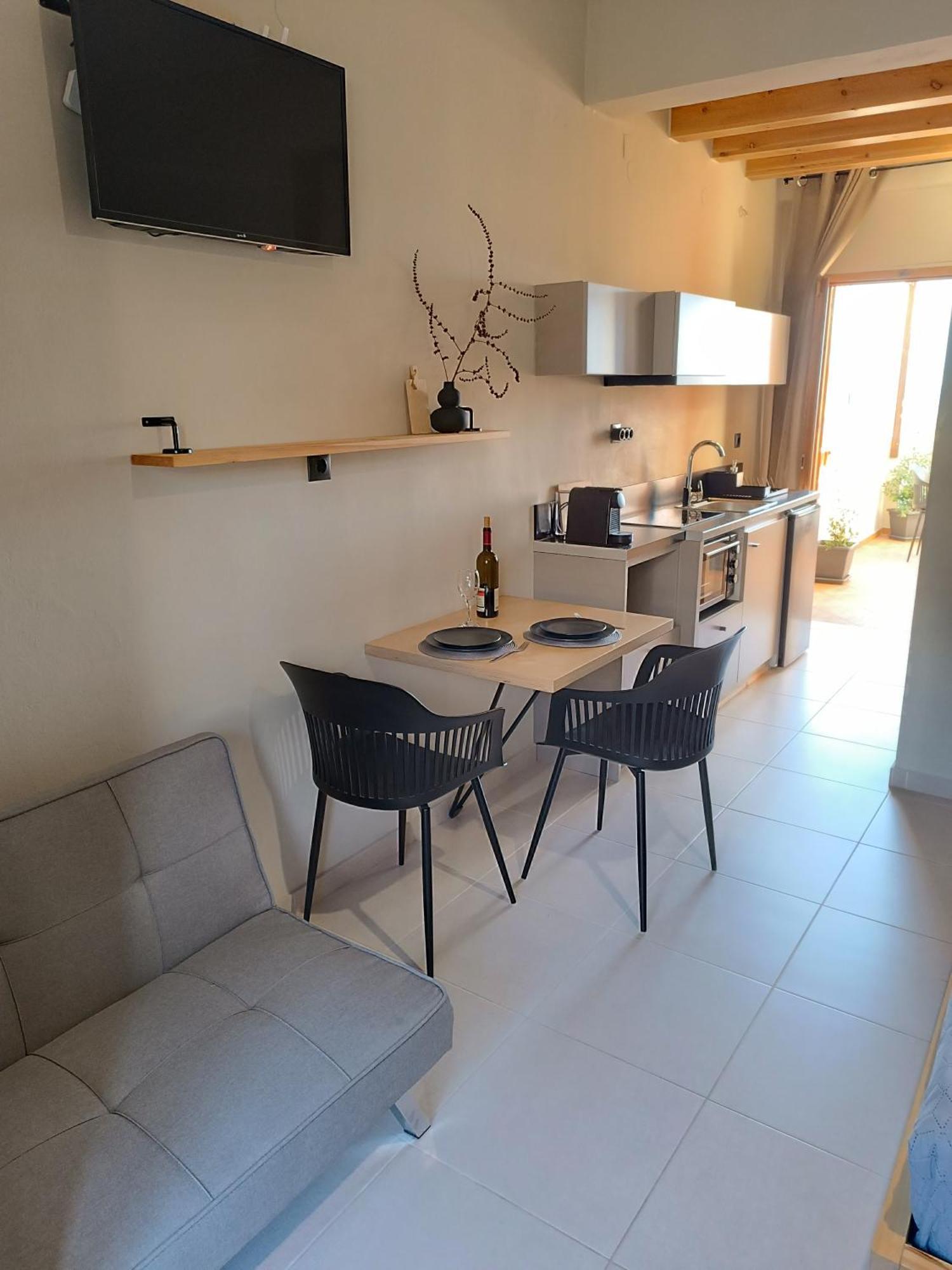 Giodriana Cozy Studio Agia Marina Екстериор снимка